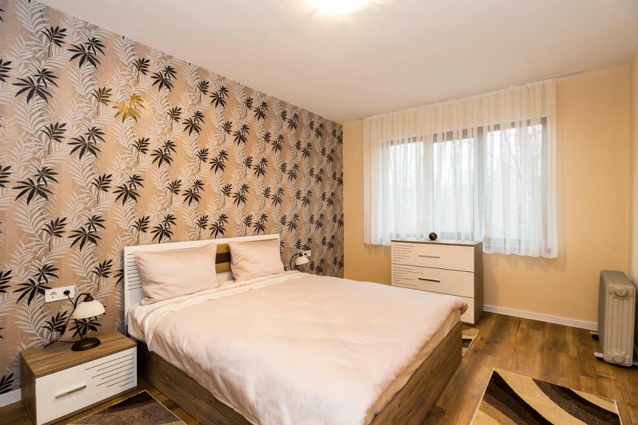 Guest Apartment "Perunika" Plowdiw Exterior foto